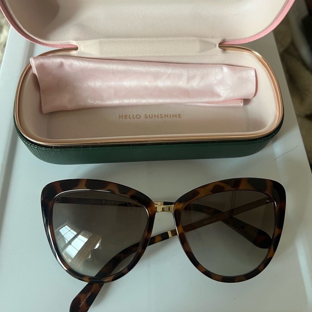 Cat eye Kate spade sunglasses